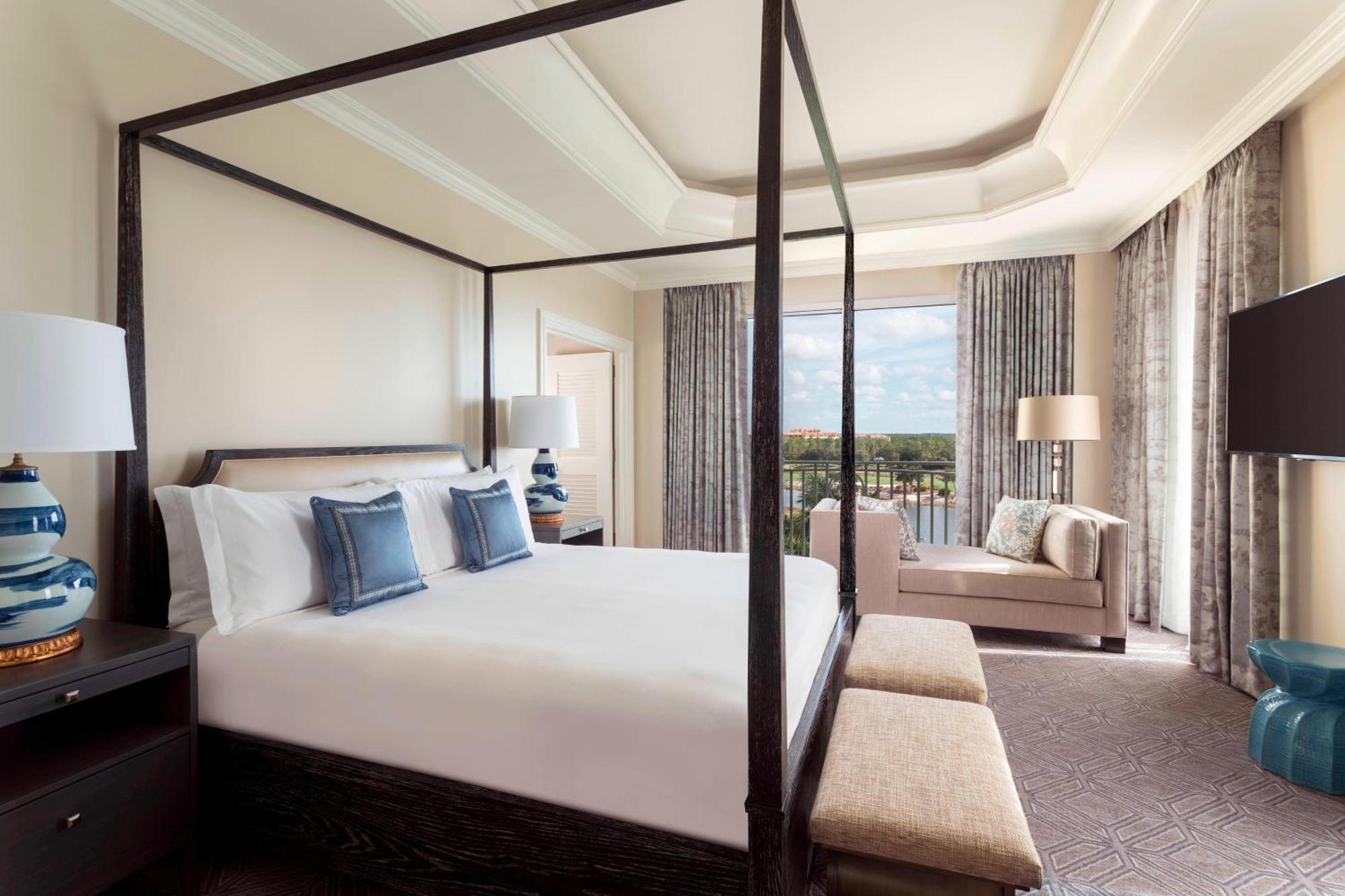 เดอะ ริตซ์ -คาร์ลตัน กอล์ฟ รีสอร์ต เนเปิลส์ Hotel ภายนอก รูปภาพ