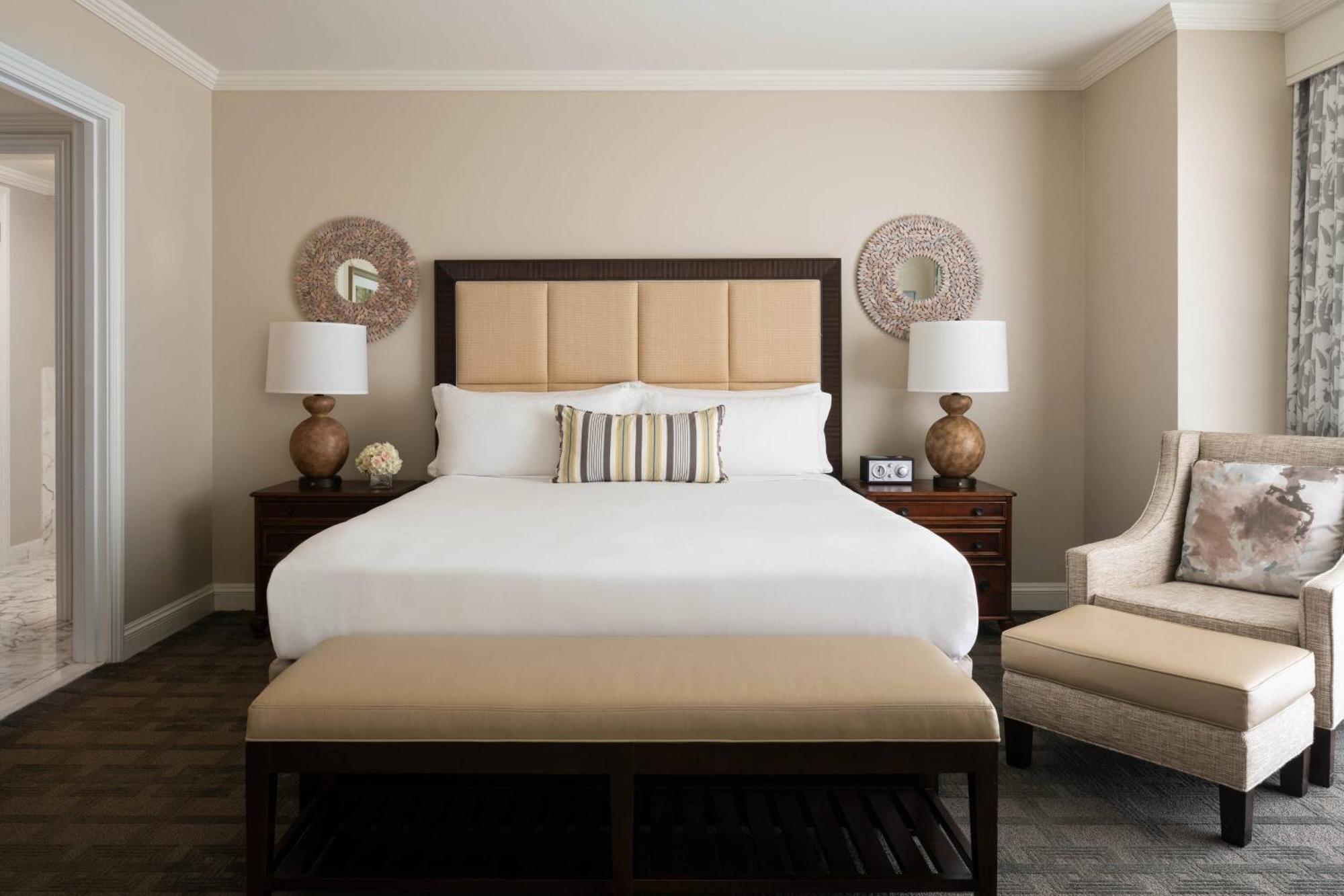 เดอะ ริตซ์ -คาร์ลตัน กอล์ฟ รีสอร์ต เนเปิลส์ Hotel ภายนอก รูปภาพ