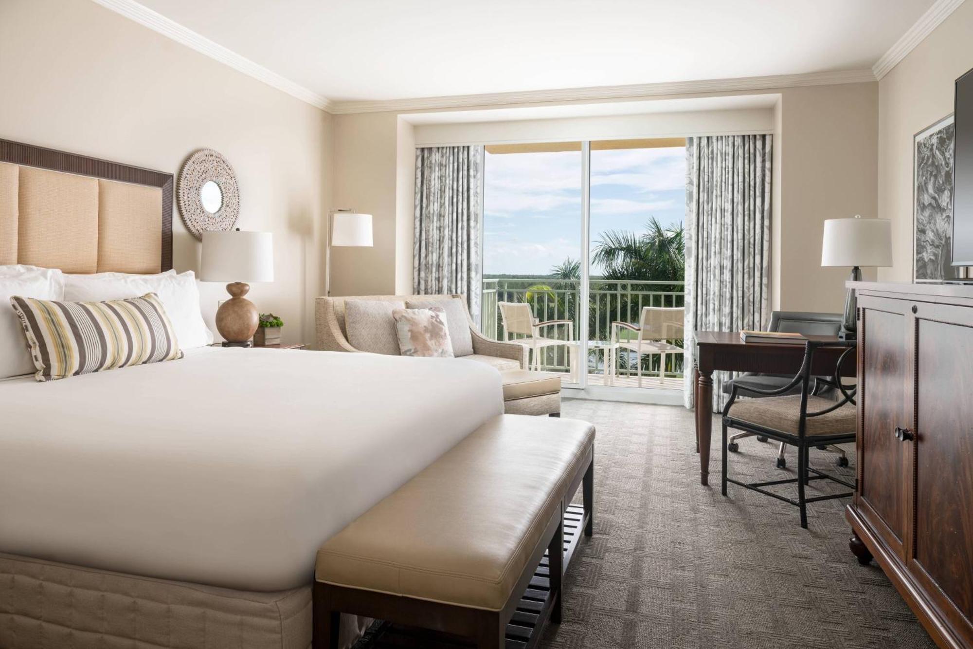 เดอะ ริตซ์ -คาร์ลตัน กอล์ฟ รีสอร์ต เนเปิลส์ Hotel ภายนอก รูปภาพ