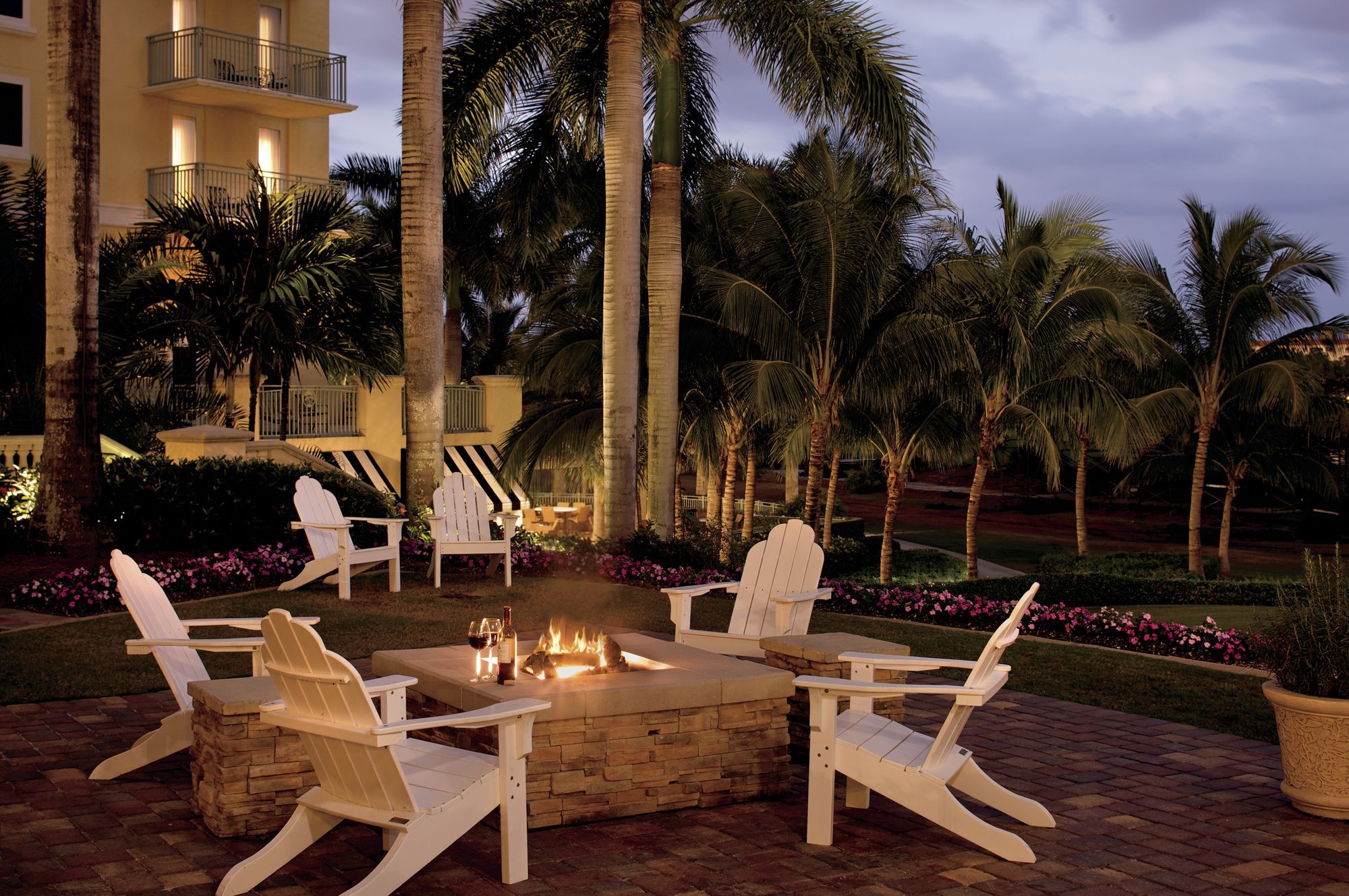 เดอะ ริตซ์ -คาร์ลตัน กอล์ฟ รีสอร์ต เนเปิลส์ Hotel ภายนอก รูปภาพ